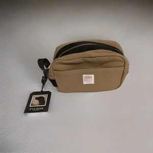 Filson Rugged Twill Travel Kit Dopp Bag - Tan - Made In USA - NWT